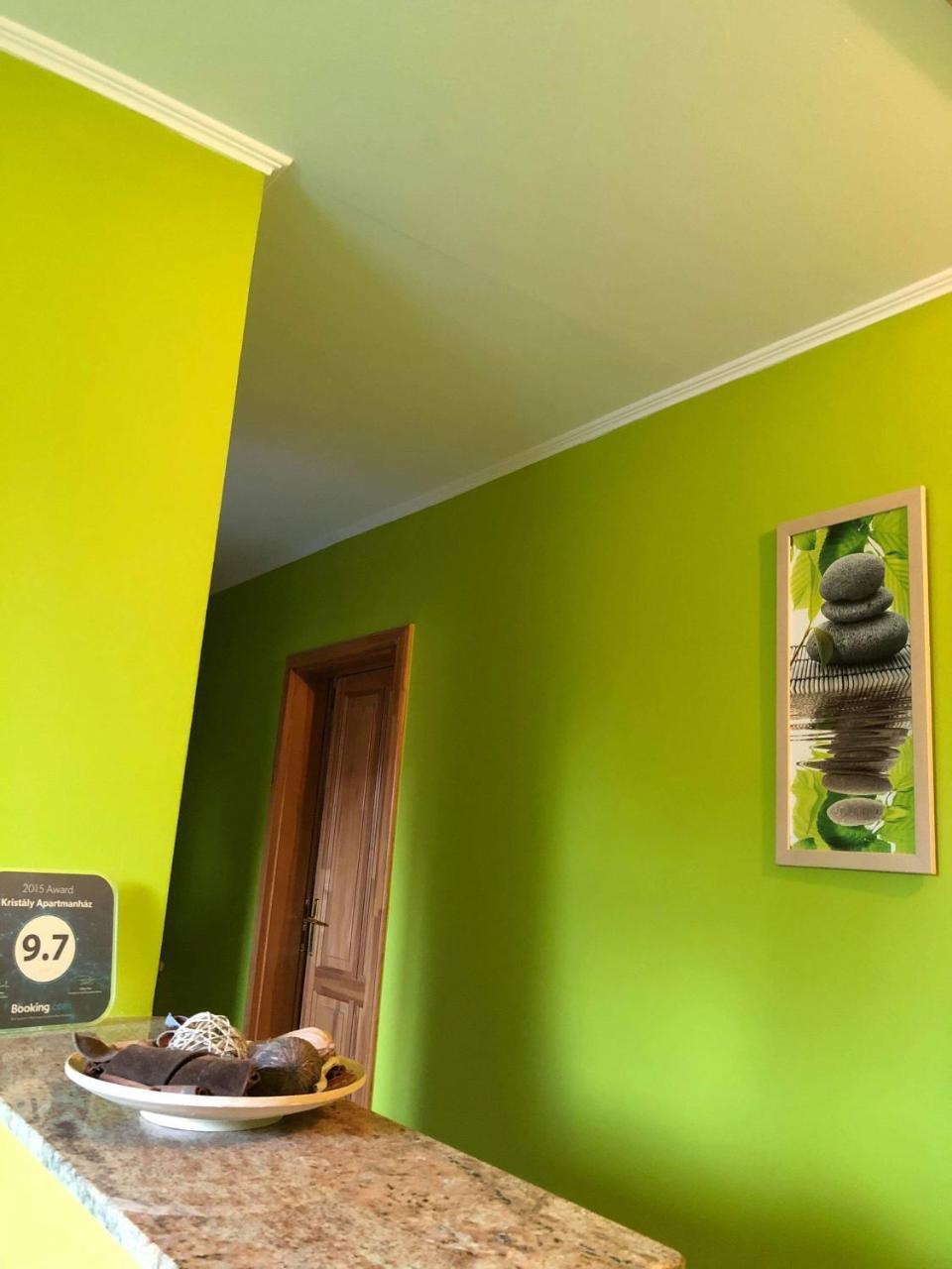 Kristaly Apartmanhaz Sárvár Exteriör bild