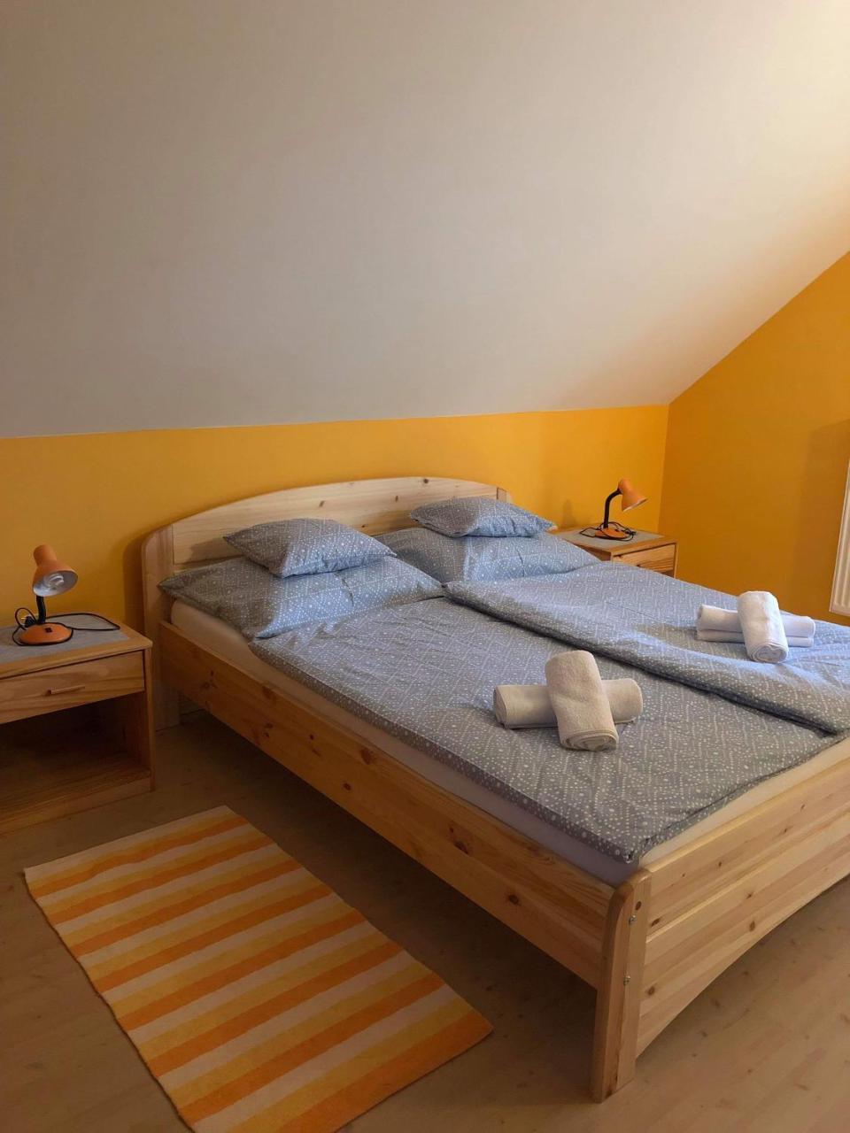 Kristaly Apartmanhaz Sárvár Exteriör bild